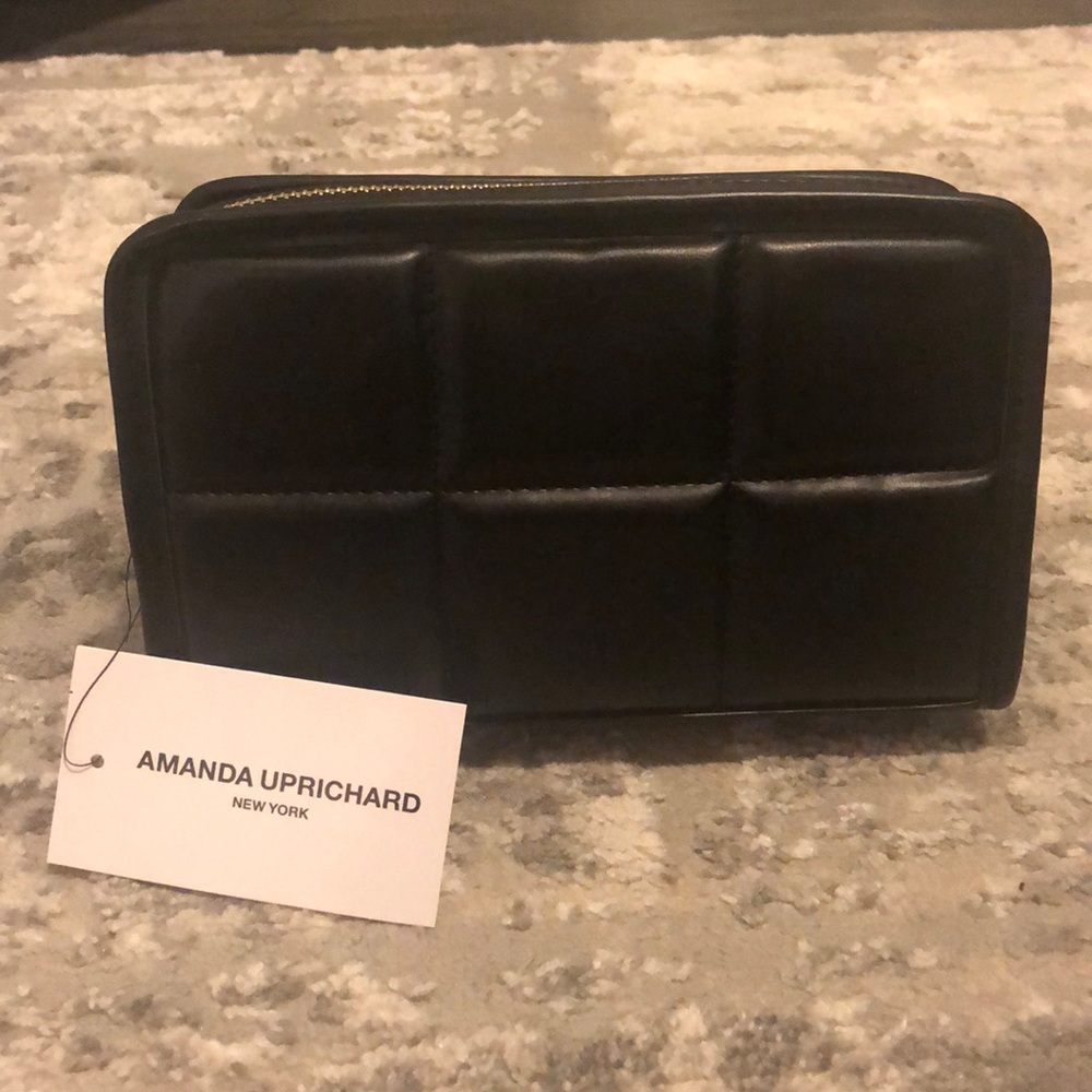 💋FLASH SALE NWT AMANDA UPRICHARD BELTBAG